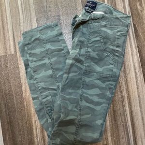 American eagle camo jeans women’s